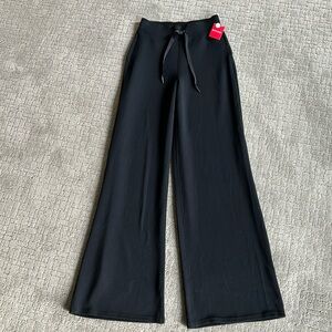 SPANX wide leg, soft yoga or lounge pants, size Small, Tall length. NWT.